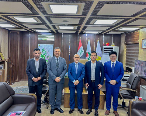 The Director General of Oil Exploration Company receives the Director General of Huawei Communications Company in Iraq