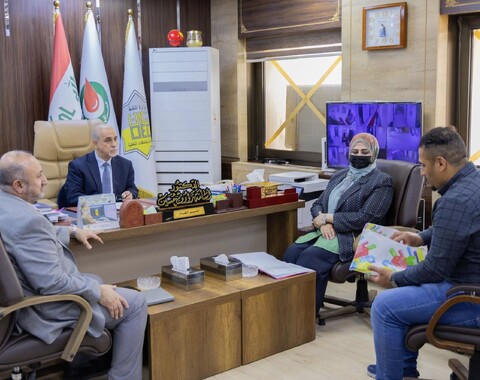 Director General of Oil Exploration Company Meets With A Number of Employees to Discuss Their Requests